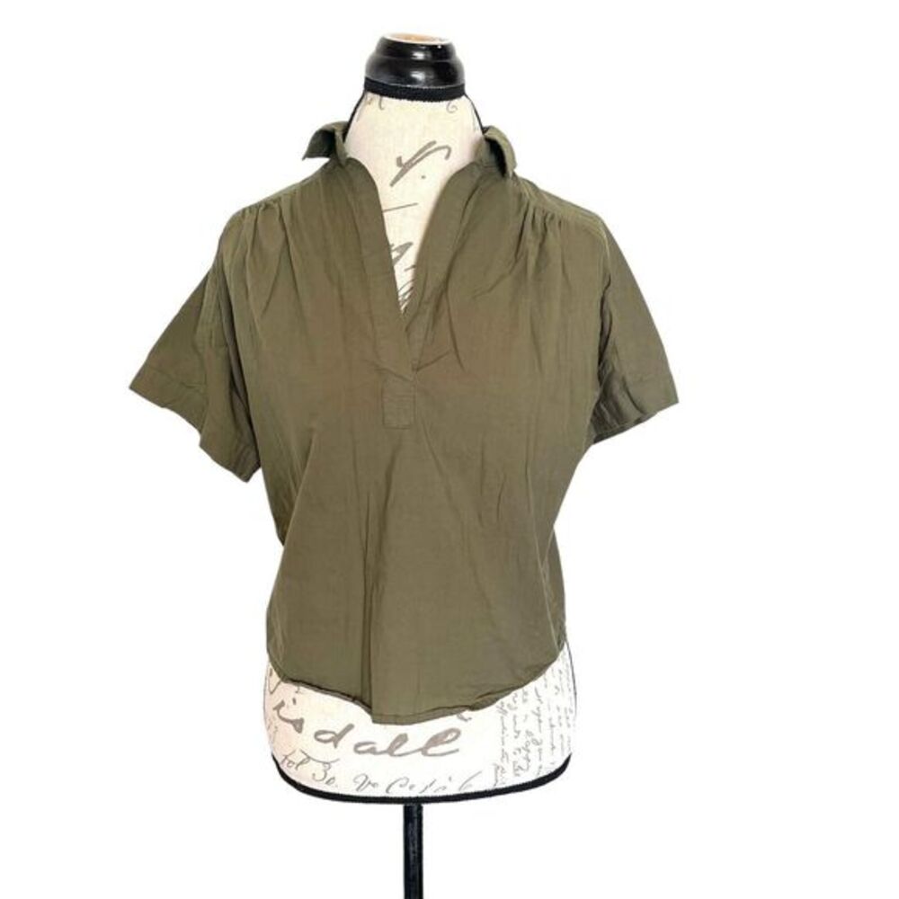Universal thread Womens Size XS Popover Green Collar Crop Short Sleeve